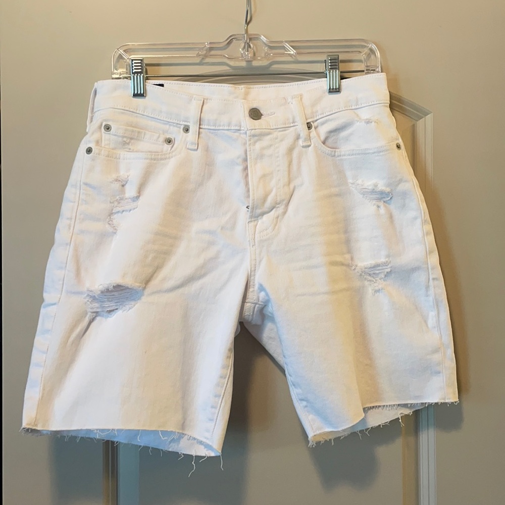 Men’s white jean shorts